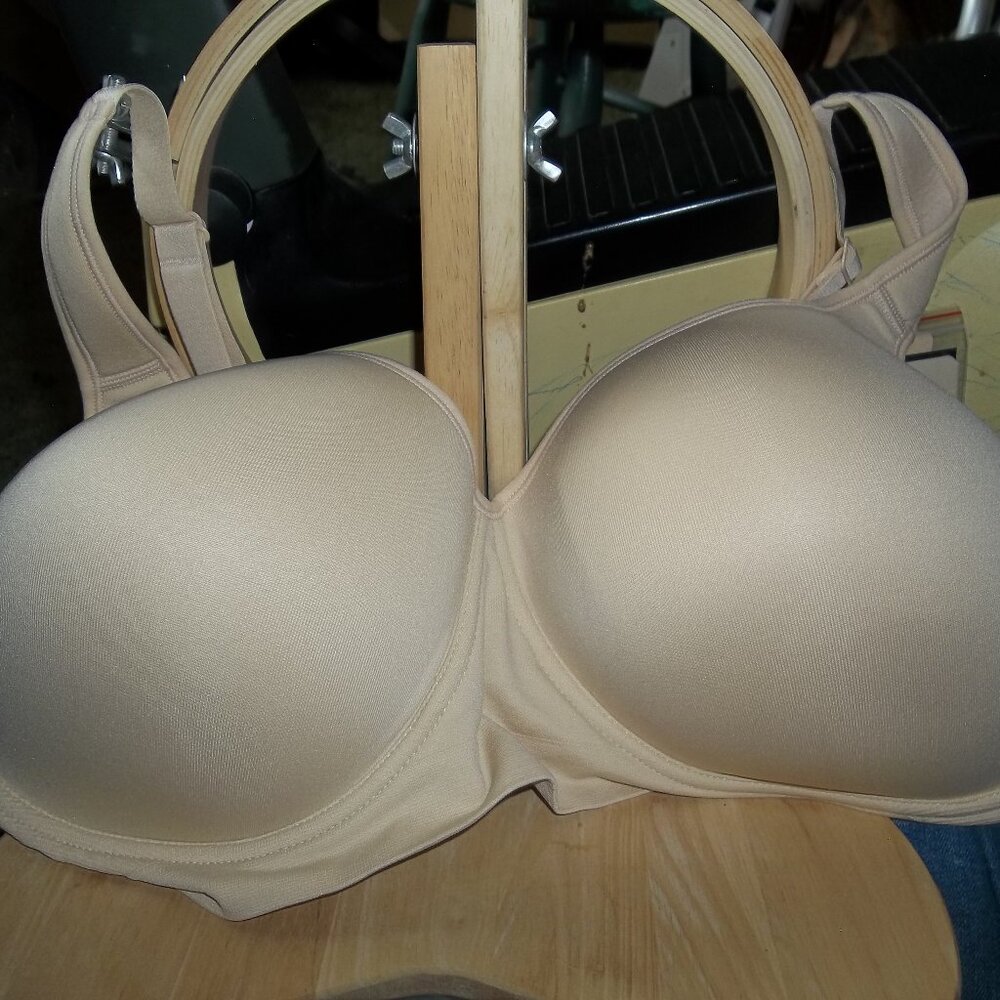 Truekind Bra, T shirt style, Size 3XL, NEW